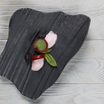 Блюдо для подачи 26*19 см Matsuyama Black фарфор P.L. Proff Cuisine [1]