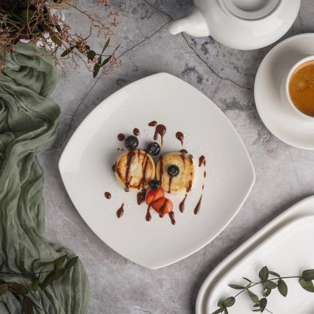 Тарелка 23*23 см h2 см квадратная с кругл. краем белая фарфор P.L. Proff Cuisine [4]