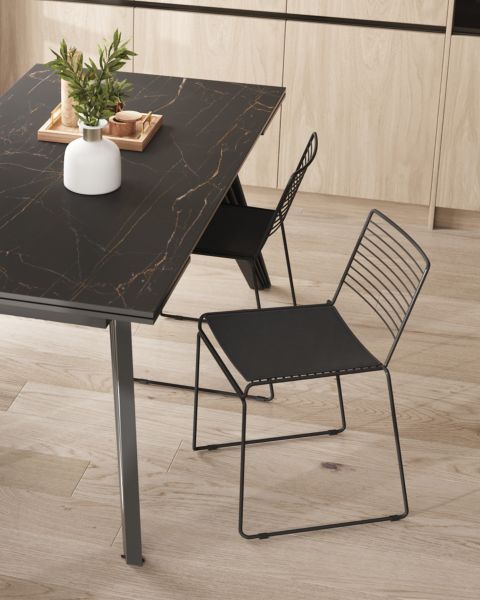 Стул обеденный Danny черный с черной подушкой