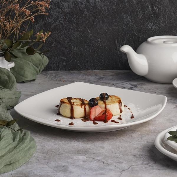 Тарелка 23*23 см h2 см квадратная с кругл. краем белая фарфор P.L. Proff Cuisine [4]