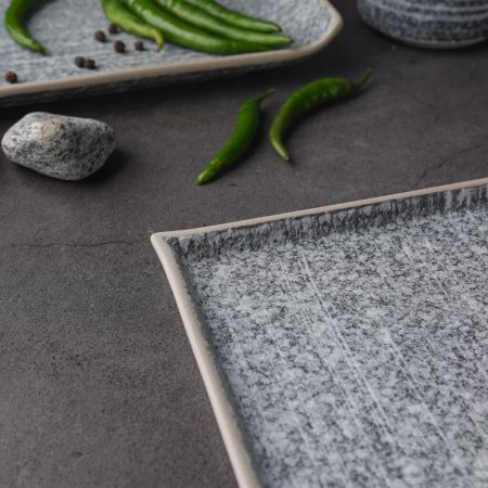 Тарелка 24*24 см h1,3 см квадратная Stone Untouched Taiga P.L. Proff Cuisine [1]