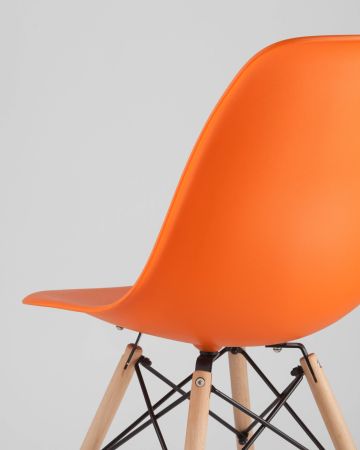 Стул Eames DSW оранжевый