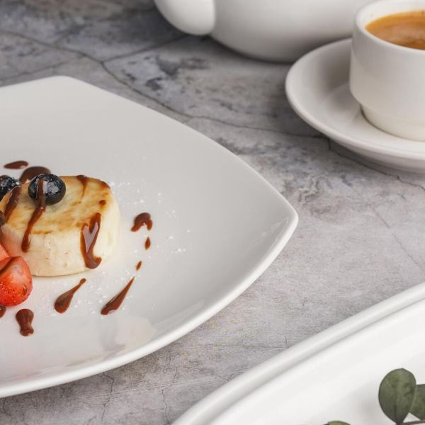Тарелка 23*23 см h2 см квадратная с кругл. краем белая фарфор P.L. Proff Cuisine [4]