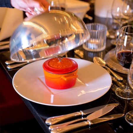 Кастрюля для подачи 14 см 500 мл круглая с крышкой чугун. красная LAVA